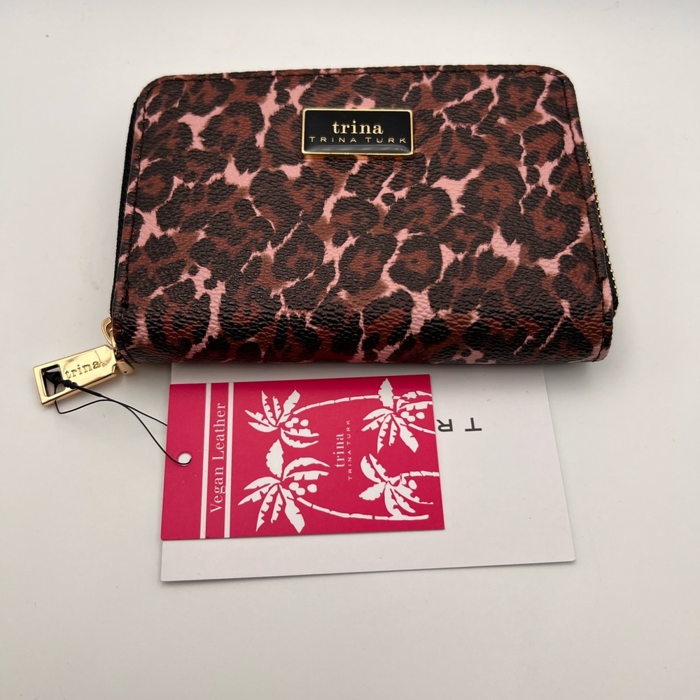 Trina Turk Pink and Black Leopard Key & Card Holder - Picture 3 of 3
